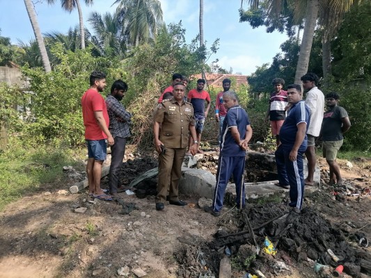 பருத்தித்துறையில் பாவனையின்றி காணப்பட்ட கிணற்றில்  கைக் குண்டுகள் மீட்பு! 